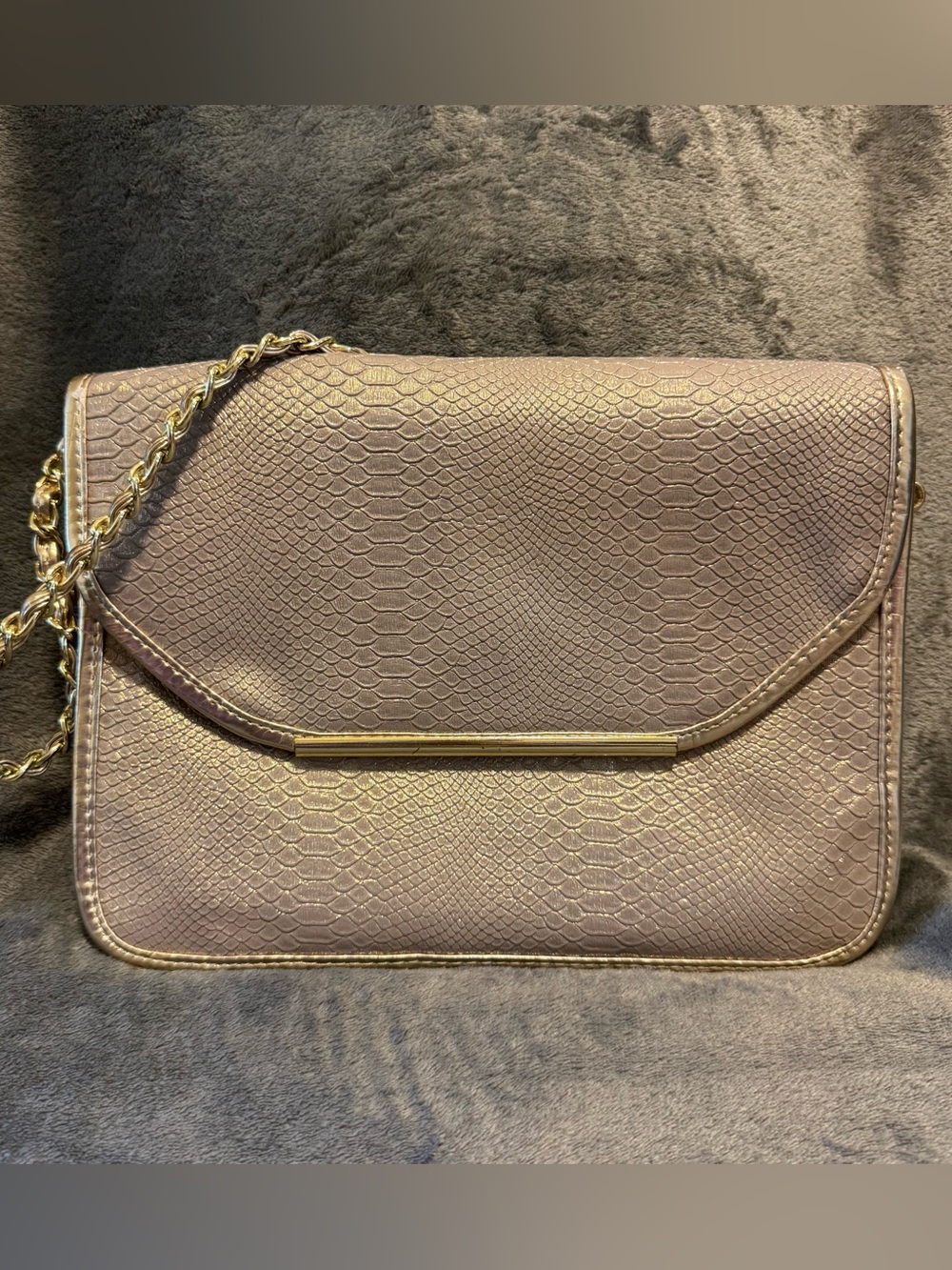 Ivanka Trump Metallic Snakeskin-Pattern Crossbody Bag with Gold Chain